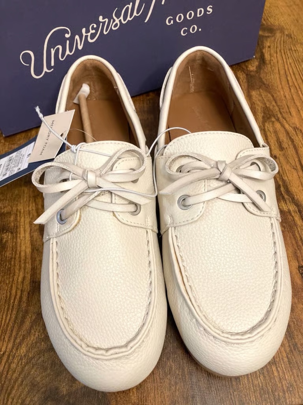 Universal Thread Cream Leather Moccasin Loafers